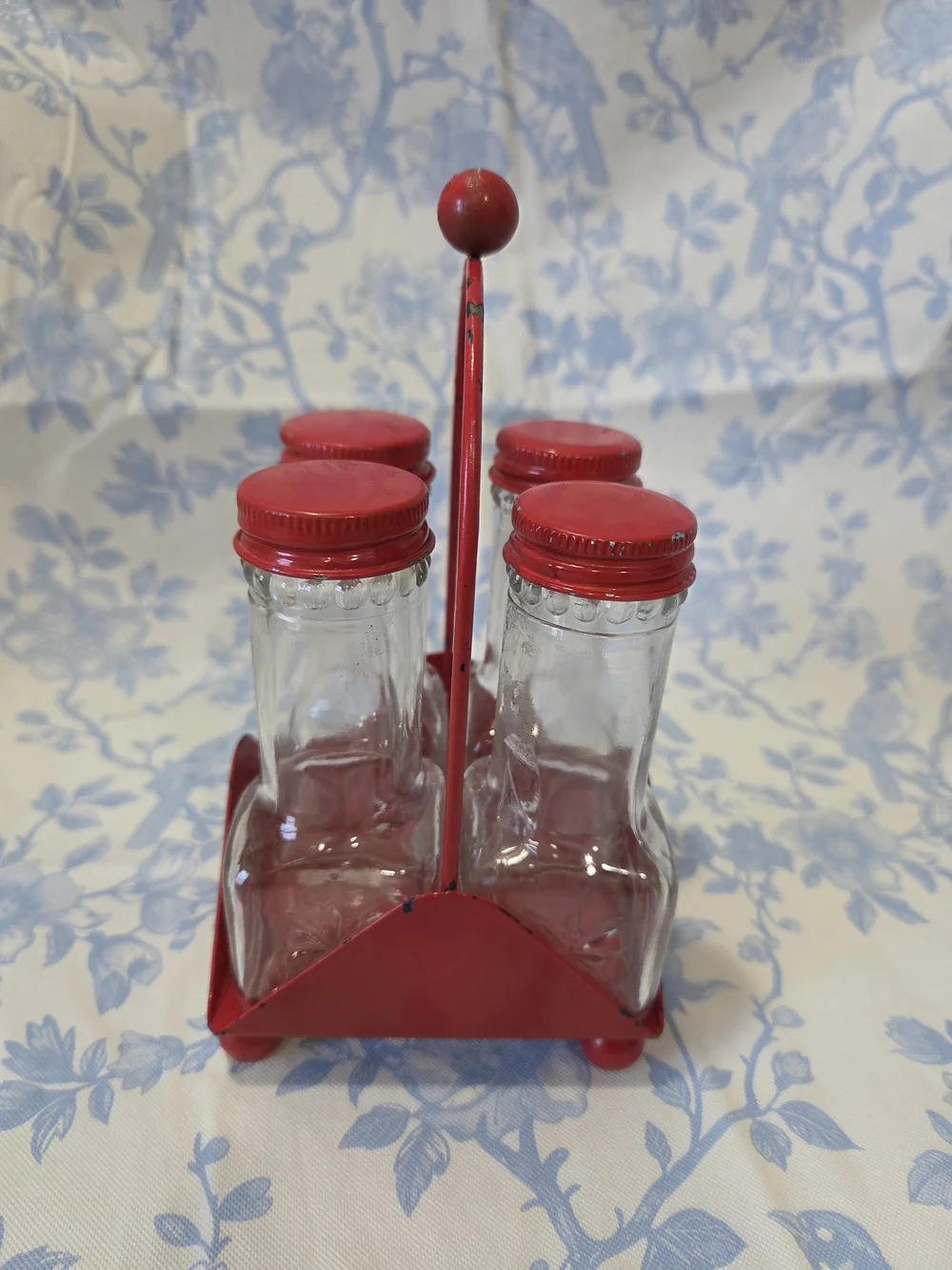 Red Vintage-Style Metal Glass Bottle Set with Carrier